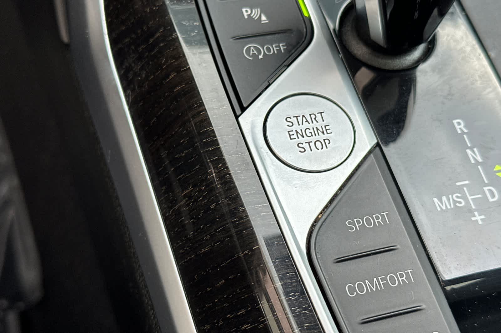 Thumbnail: 2022 BMW 3 Series - 24