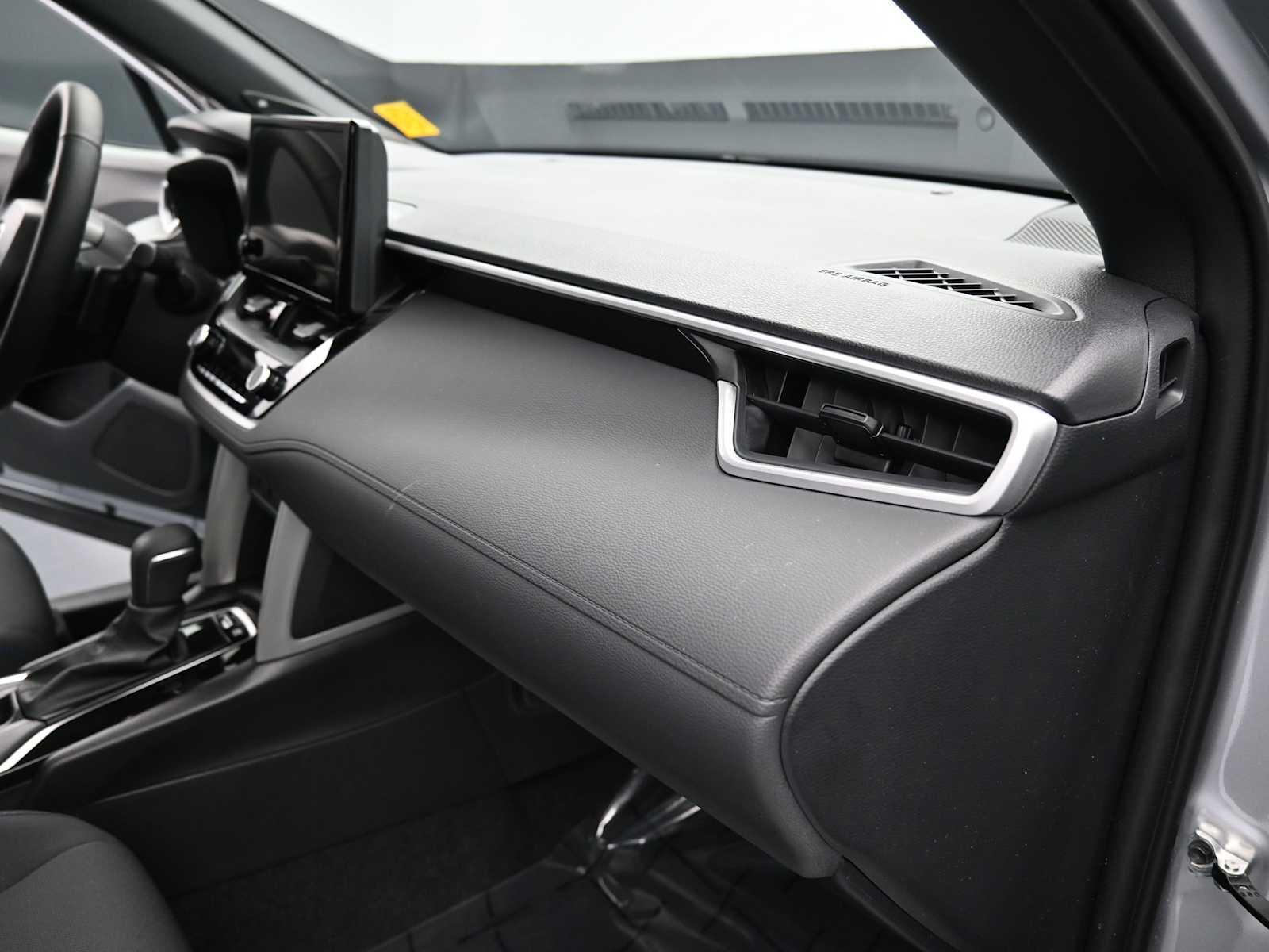 Thumbnail: 2025 Toyota Corolla Cross - 15