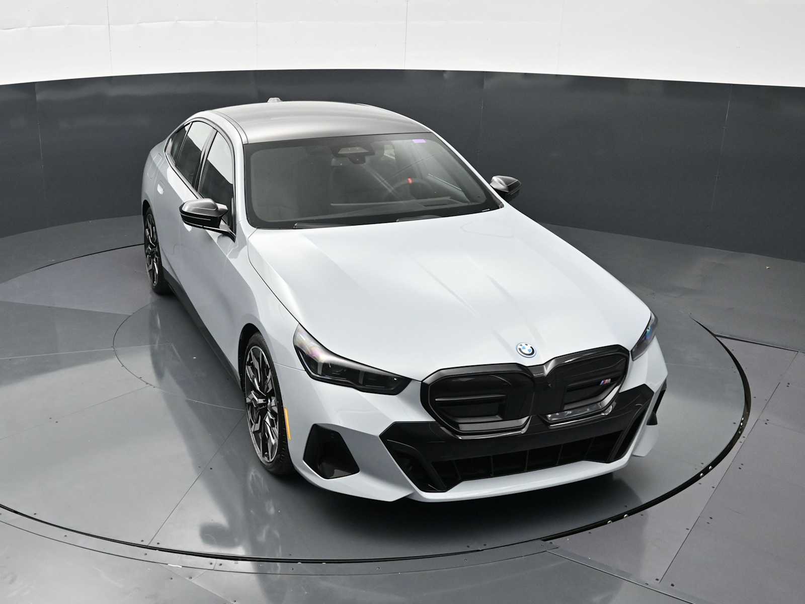 Thumbnail: 2026 BMW i5 - 19