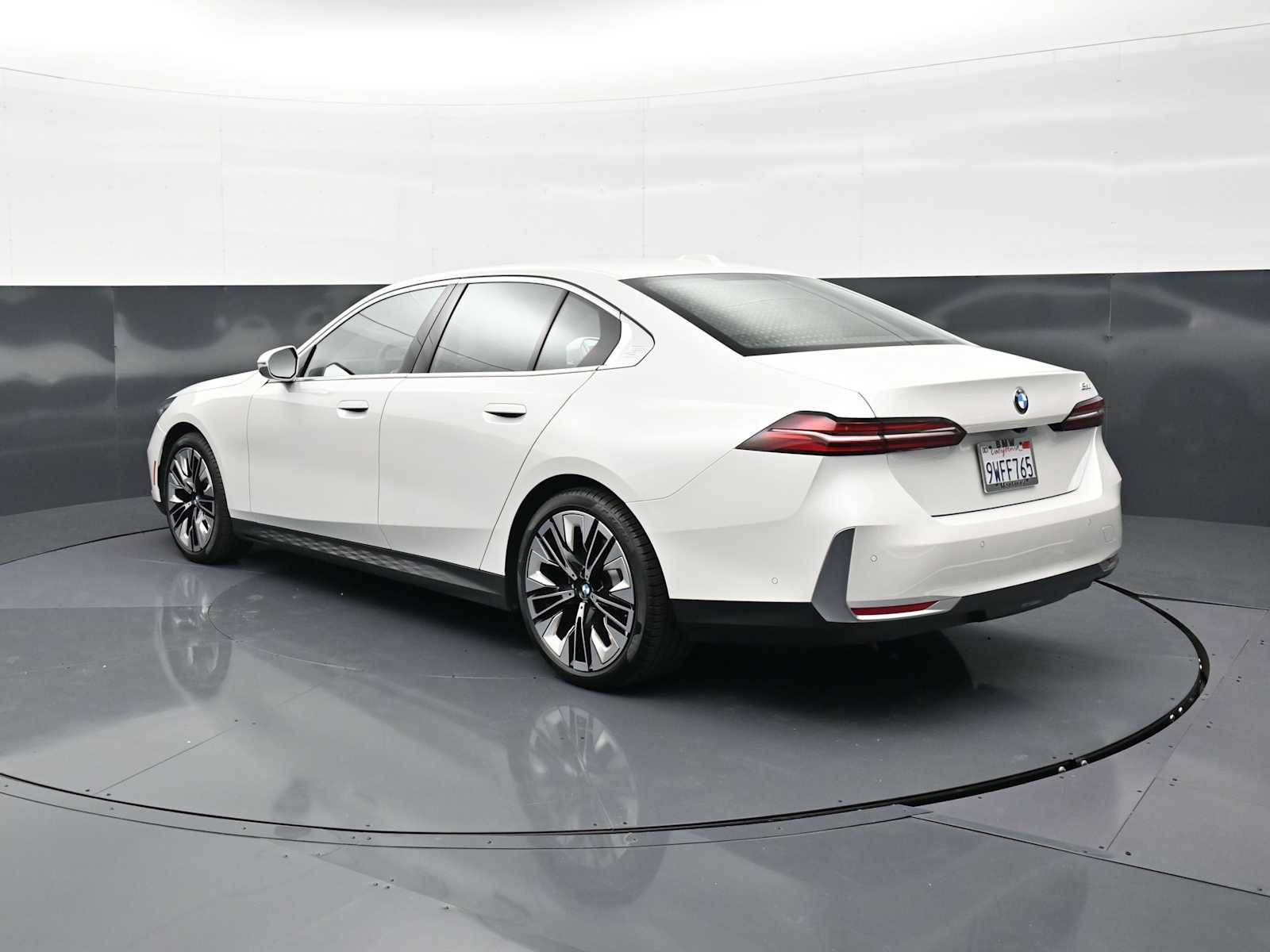 2026 BMW 5 Series 530i - Photo 7