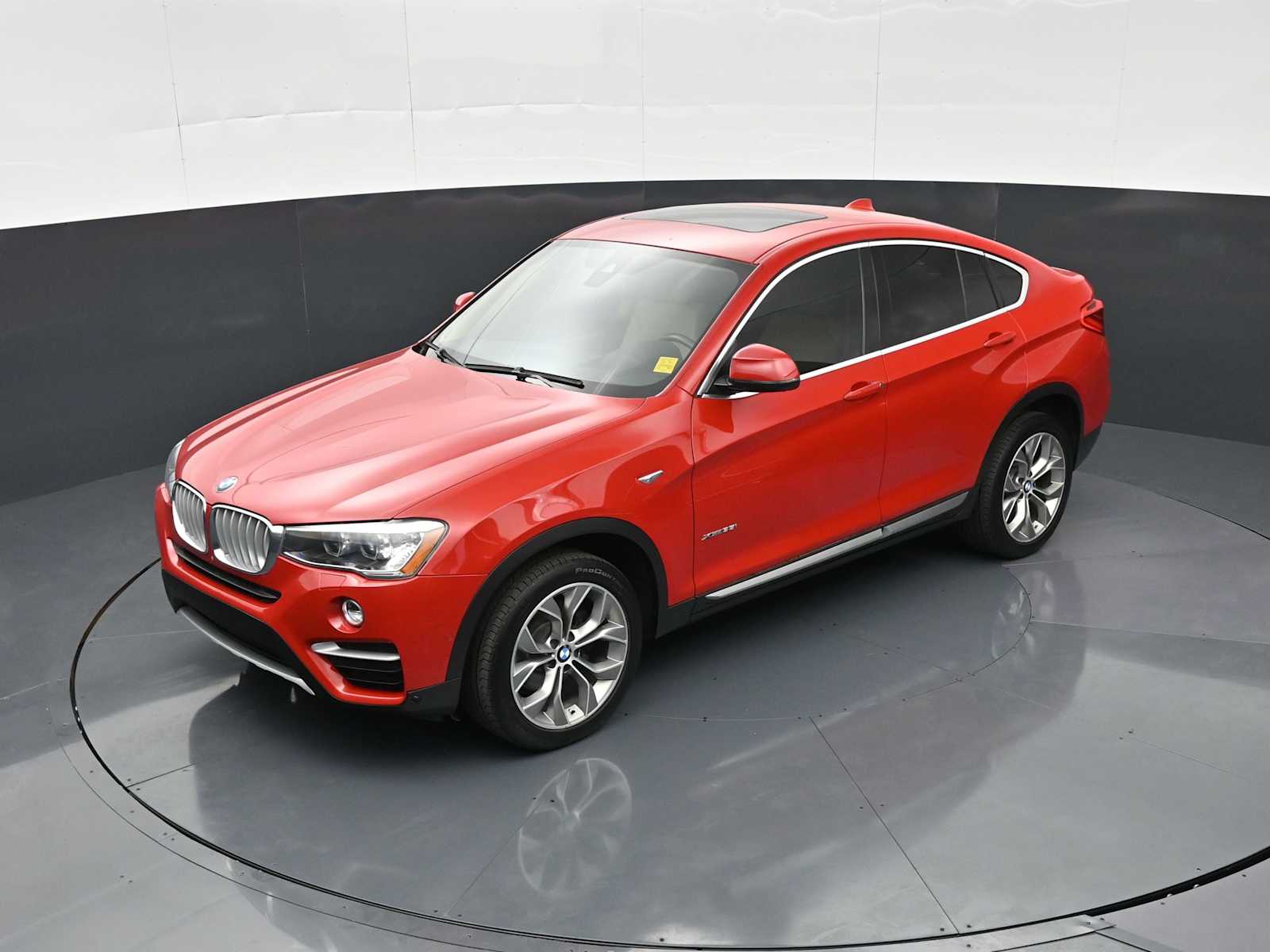 Thumbnail: 2016 BMW X4 - 19