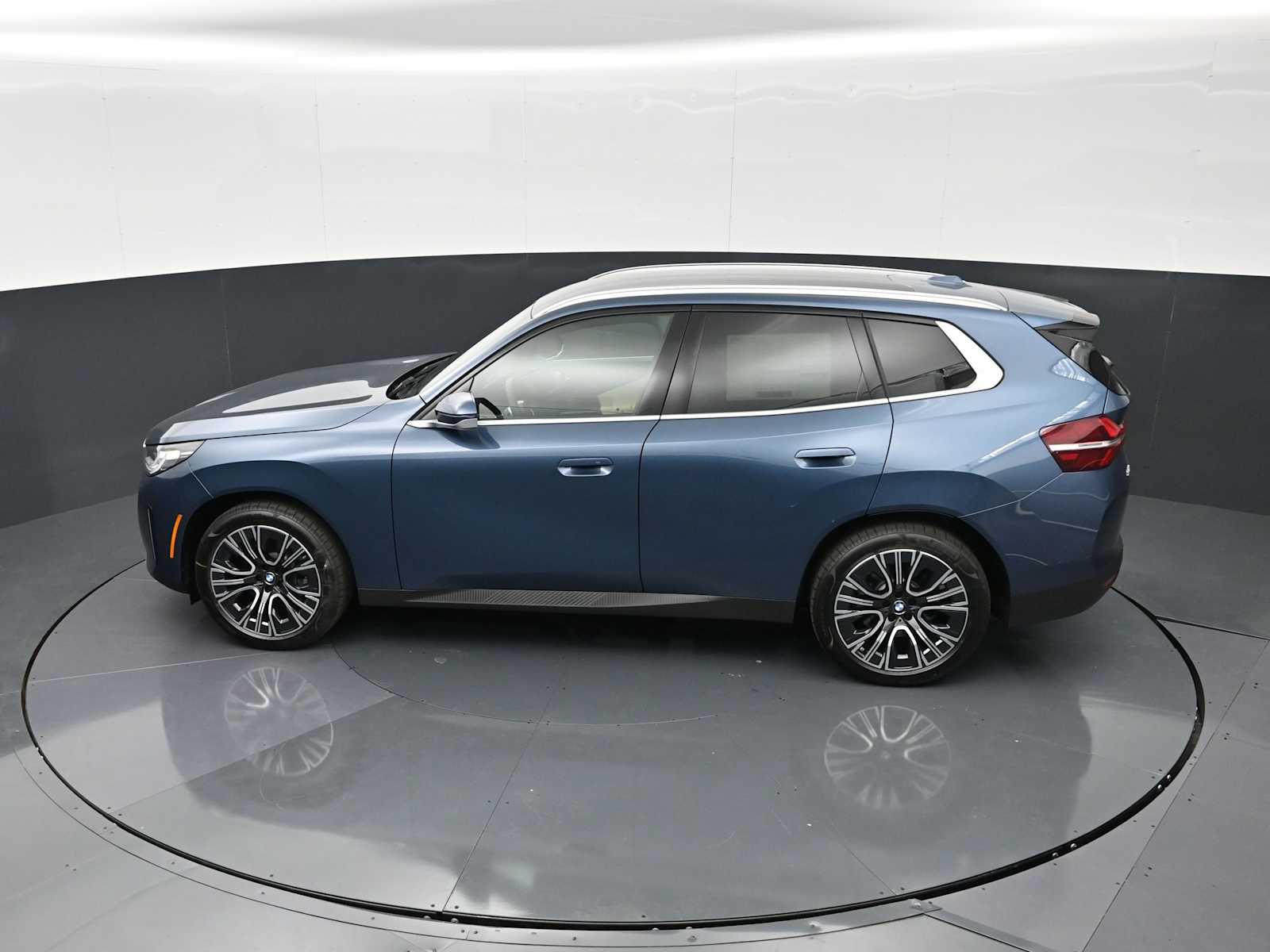 Thumbnail: 2026 BMW X3 - 24