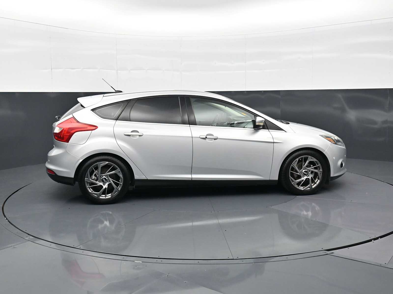 2014 Ford Focus Titanium - Photo 3