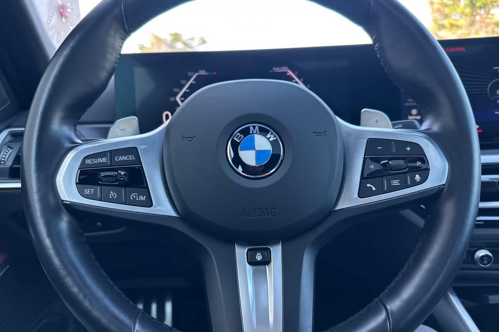 Thumbnail: 2024 BMW 3 Series - 25