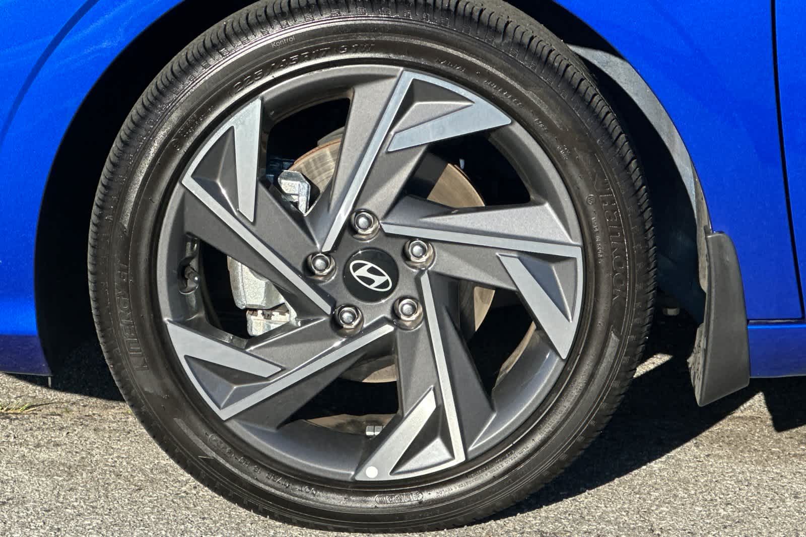 Thumbnail: 2025 Hyundai Elantra - 31