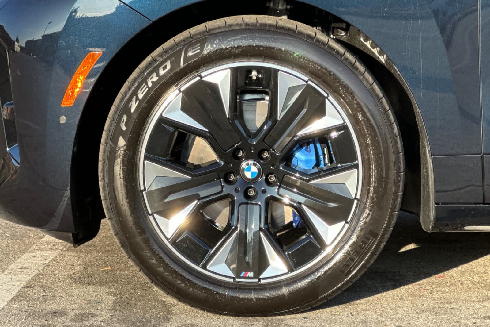 Thumbnail: 2026 BMW iX - 33