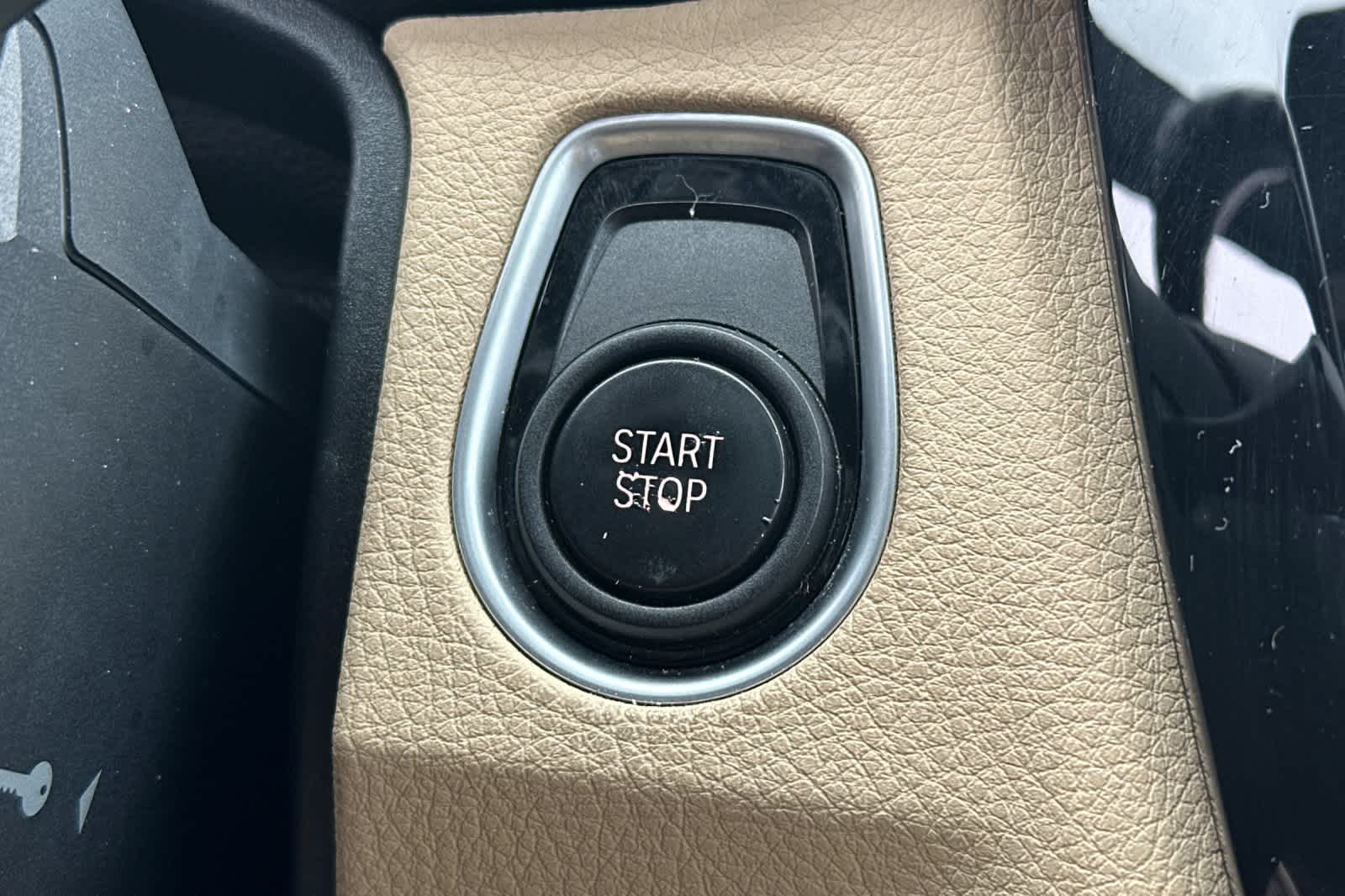 Thumbnail: 2017 BMW 3 Series - 24