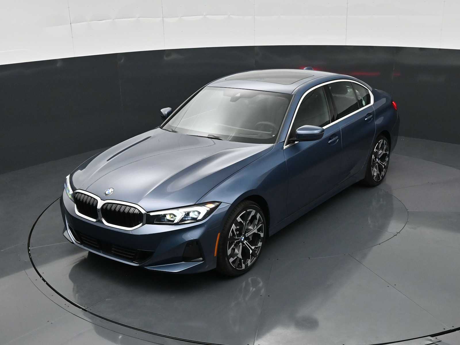 Thumbnail: 2026 BMW 3 Series - 17