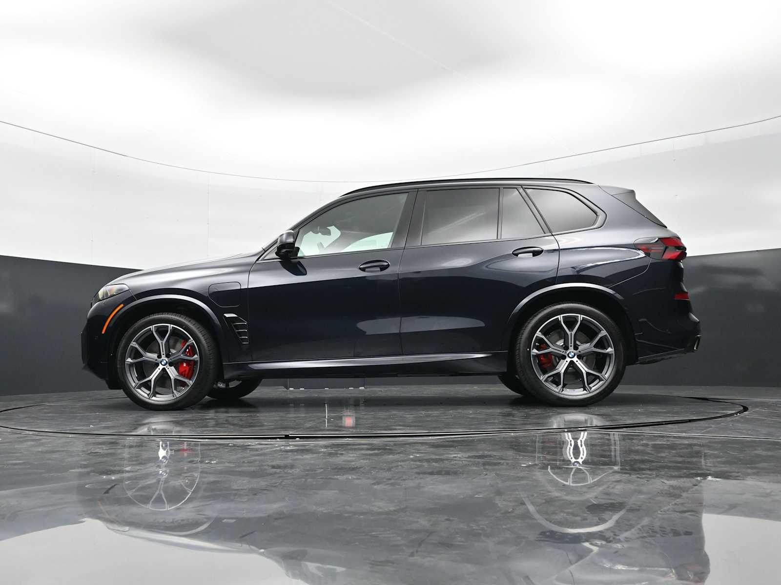 Thumbnail: 2026 BMW X5 - 32