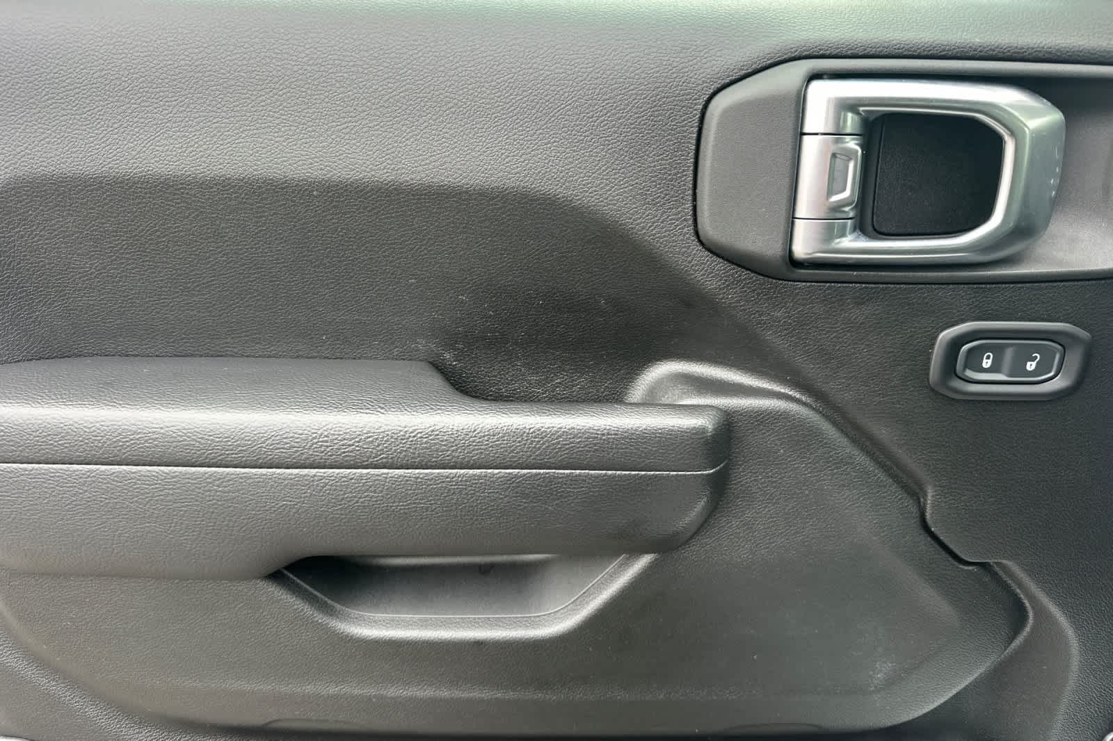 Thumbnail: 2023 Jeep Gladiator - 12