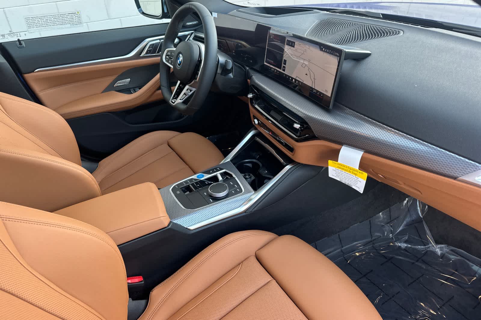 Thumbnail: 2025 BMW i4 - 17