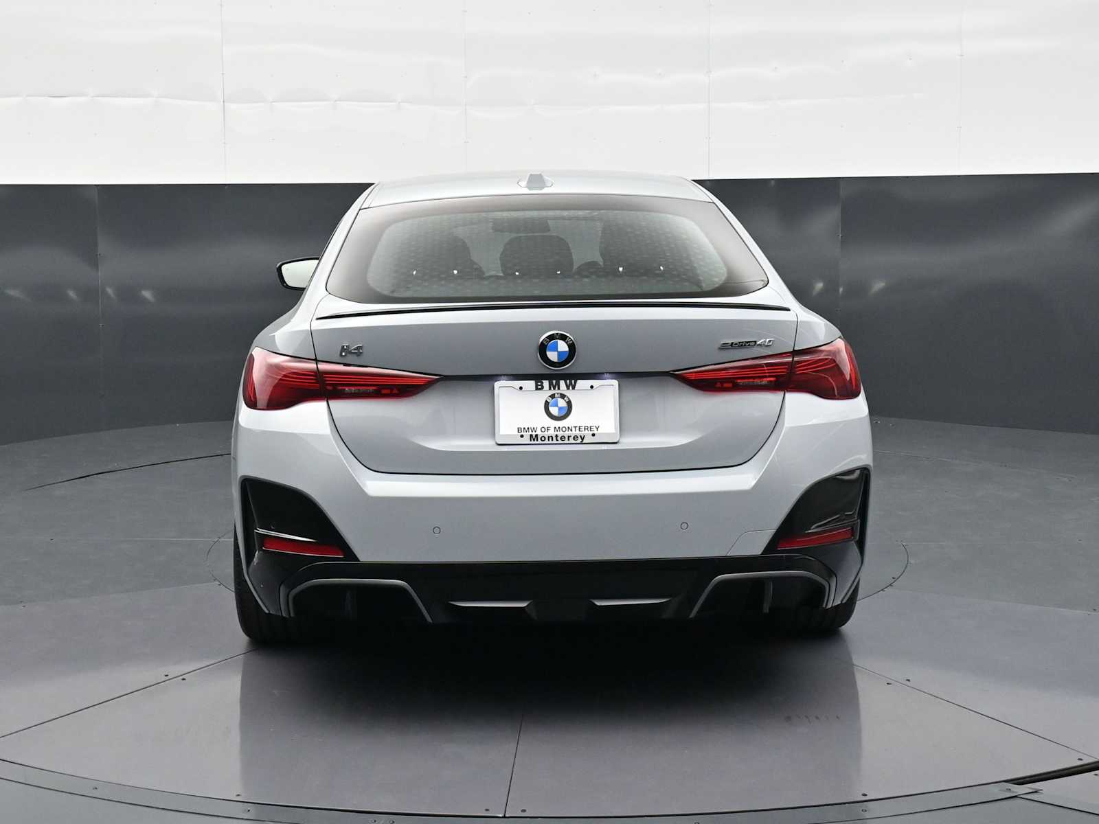 Thumbnail: 2026 BMW i4 - 6
