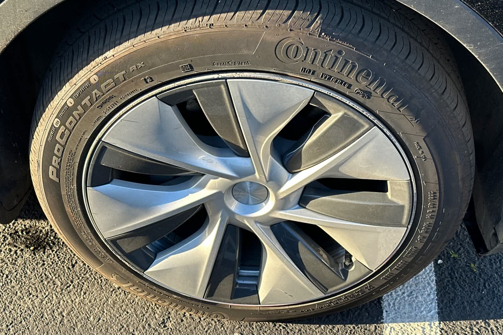 Thumbnail: 2024 Tesla Model Y - 11