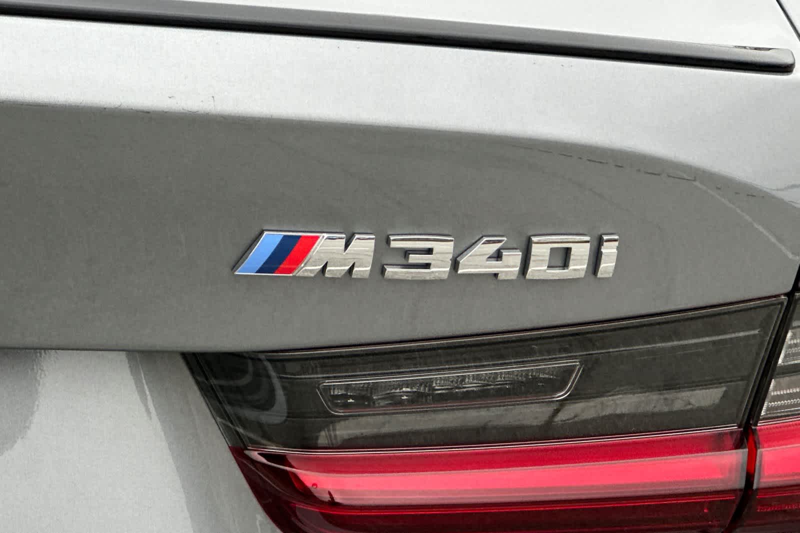 Thumbnail: 2024 BMW 3 Series - 33