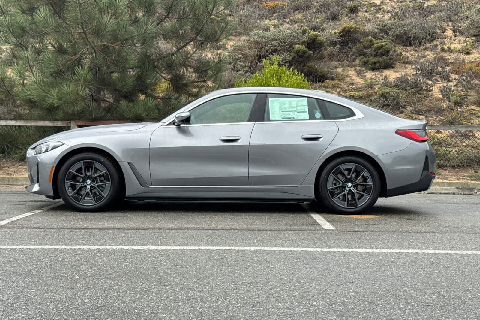 Thumbnail: 2025 BMW i4 - 5