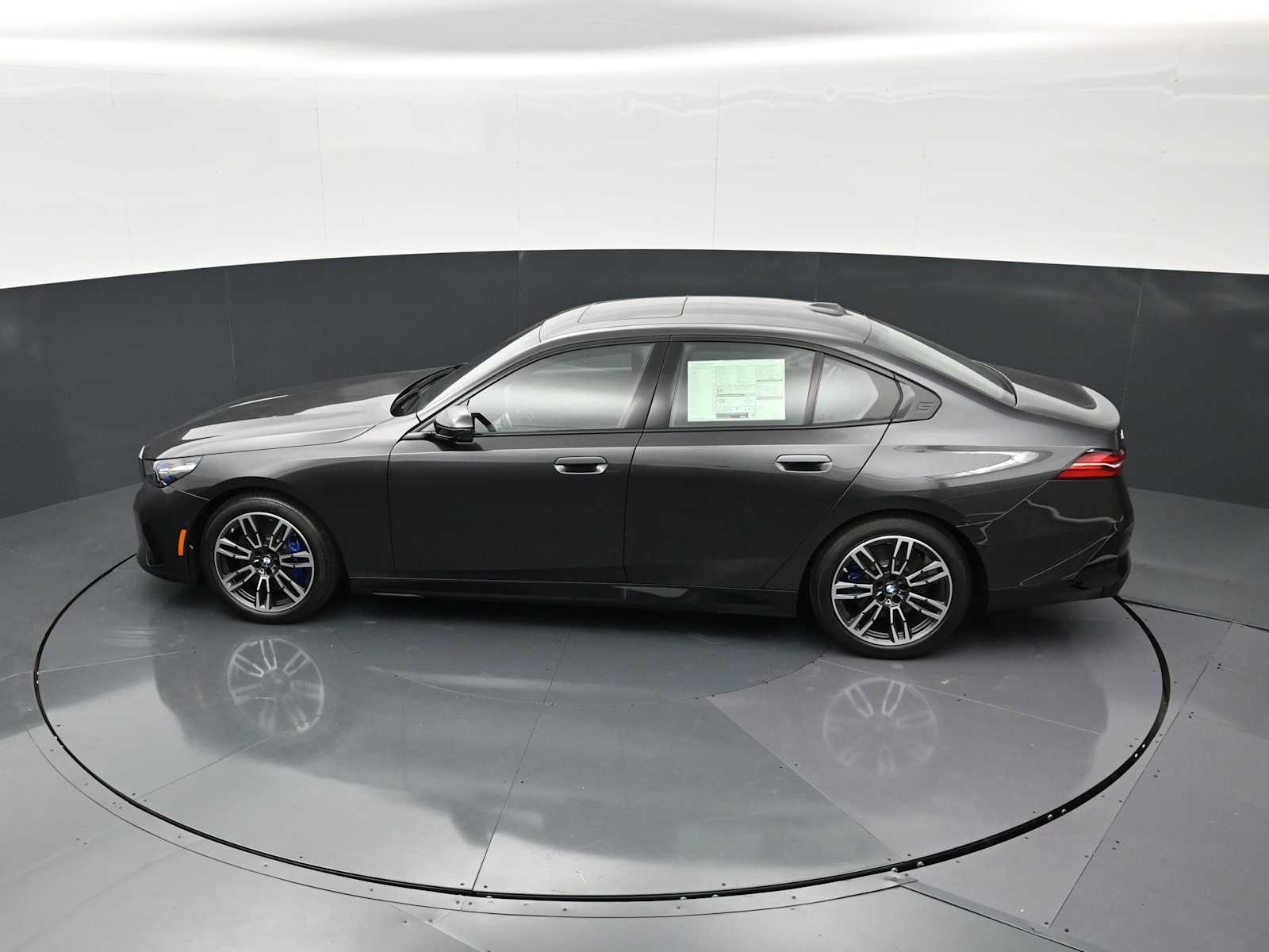 Thumbnail: 2026 BMW 5 Series - 24