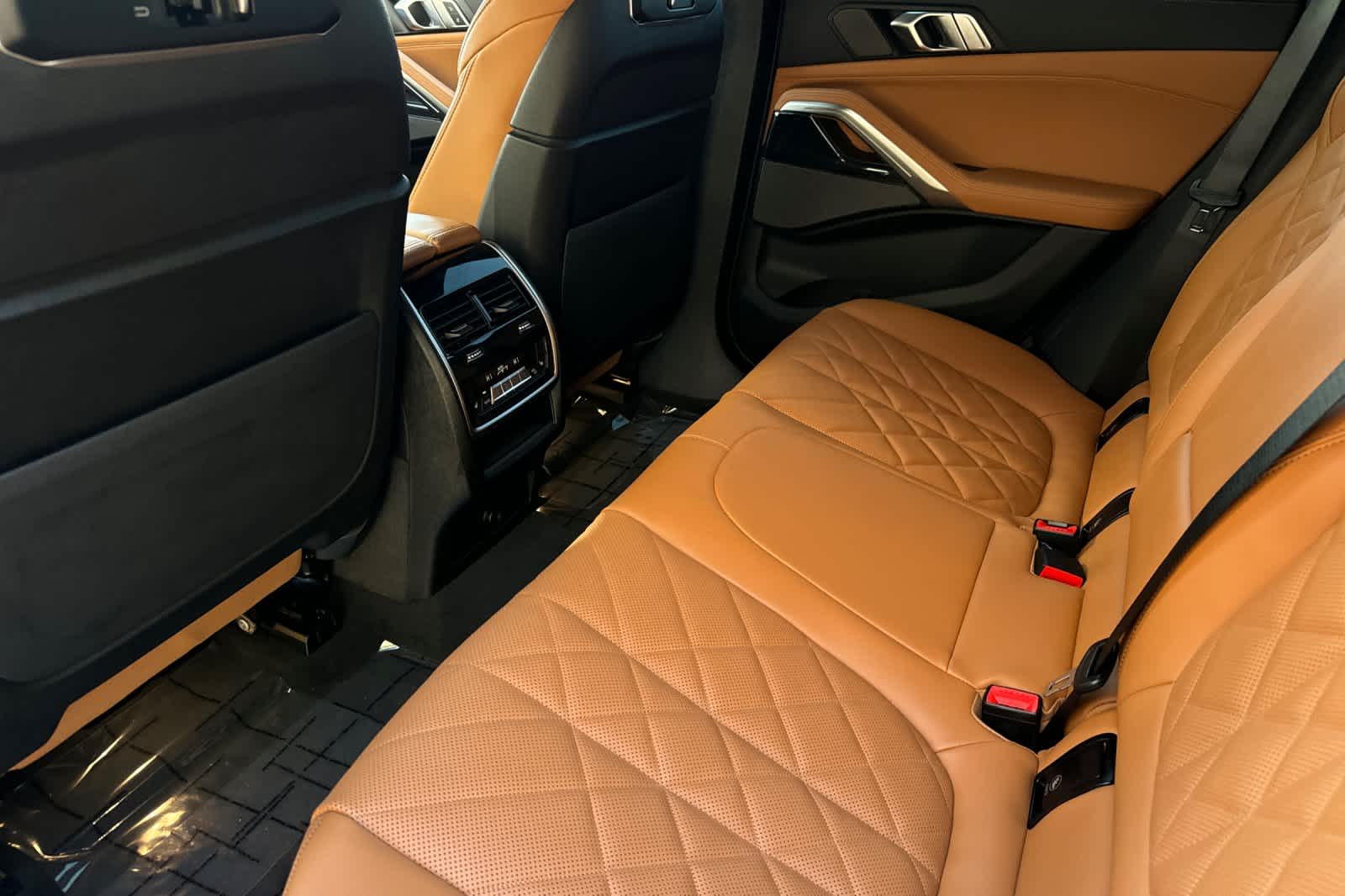 Thumbnail: 2026 BMW X6 - 4