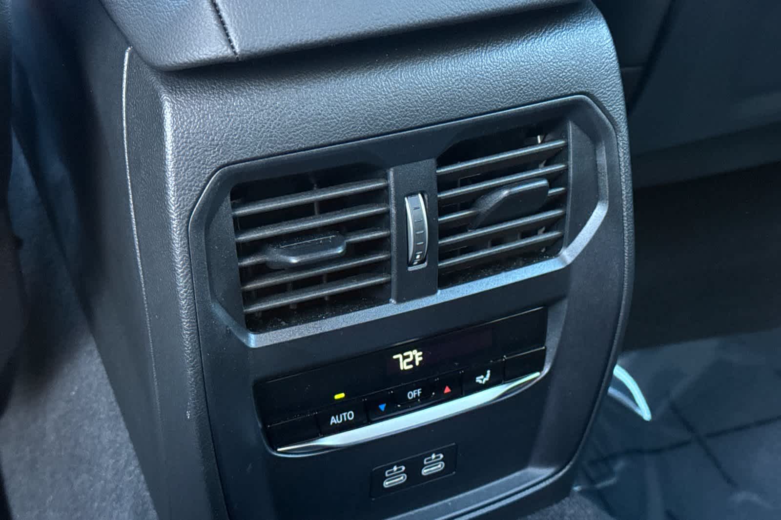 Thumbnail: 2025 BMW i4 - 14