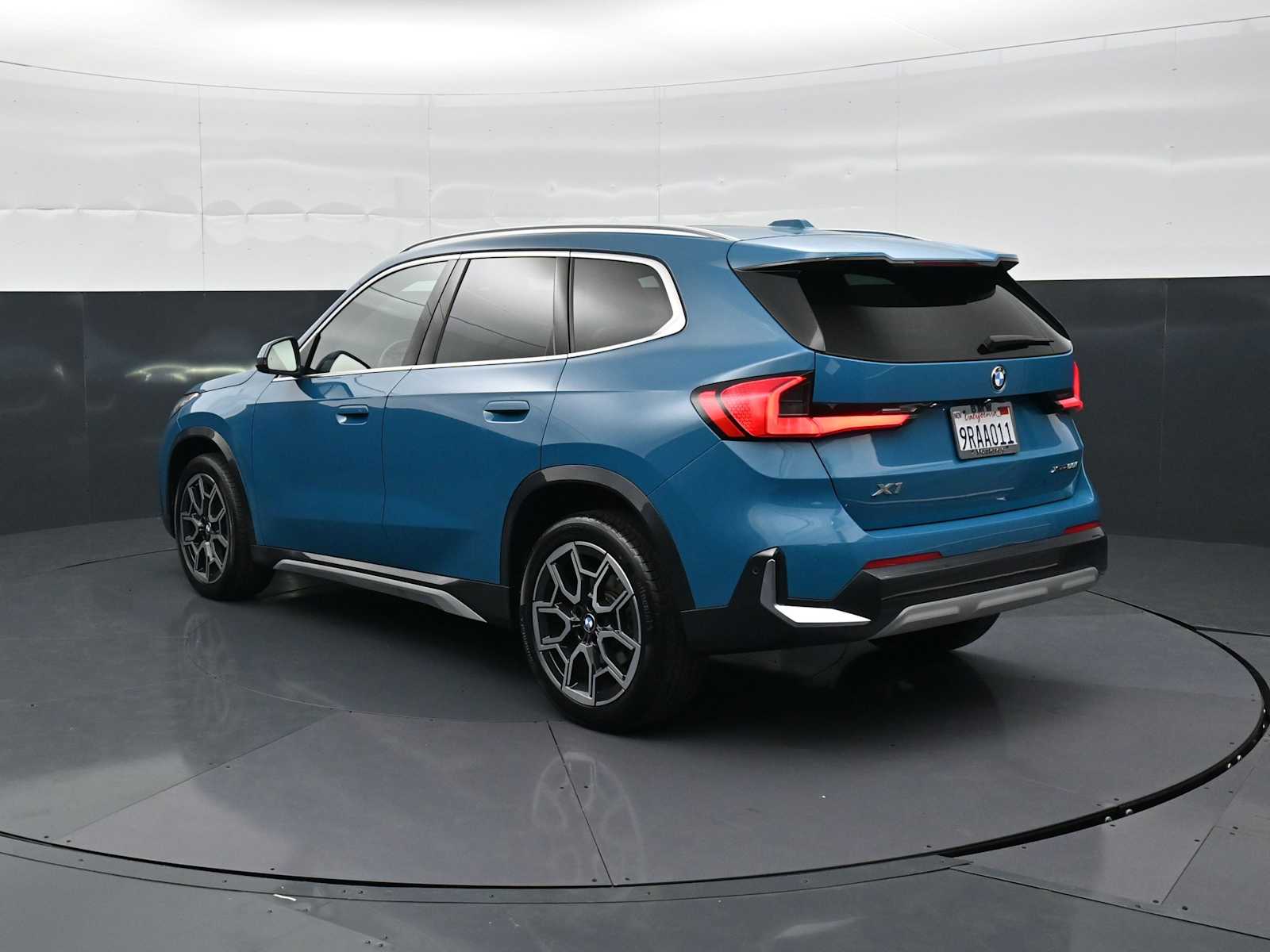 2025 BMW X1 28i - Photo 7