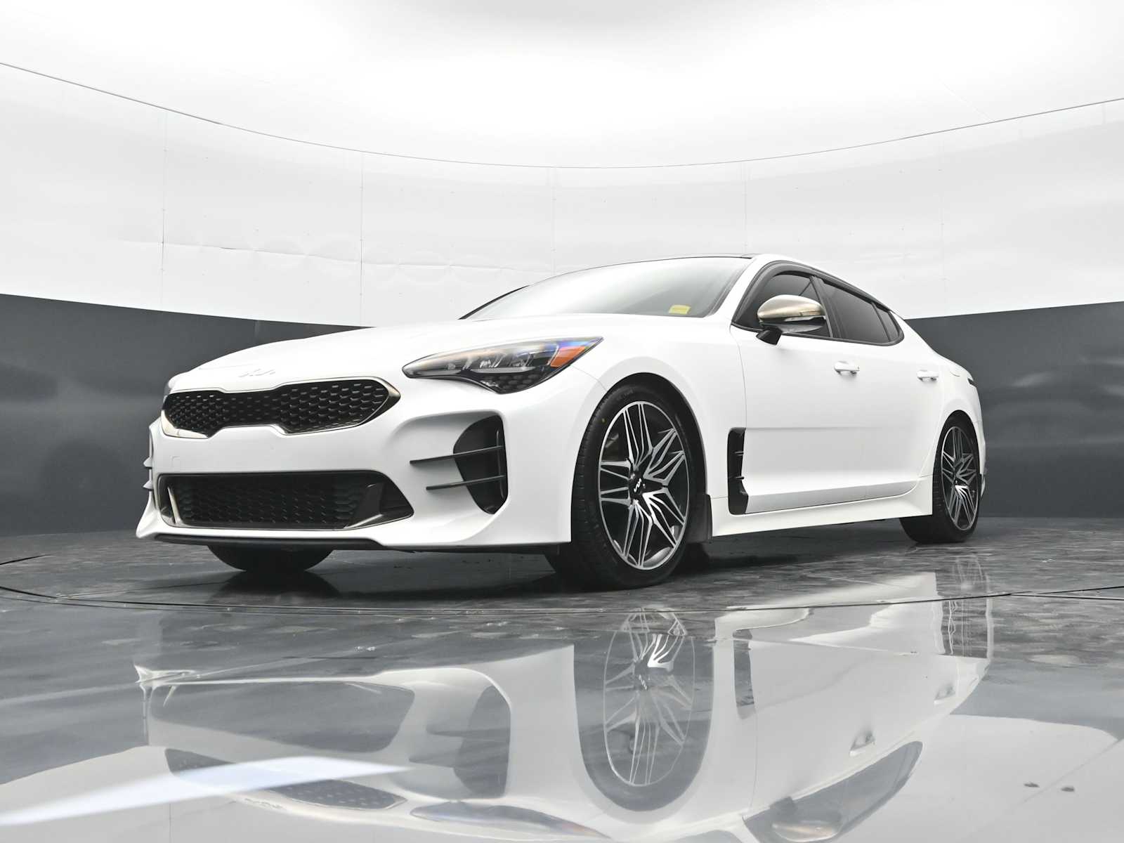 2022 Kia Stinger GT1 - Photo 42