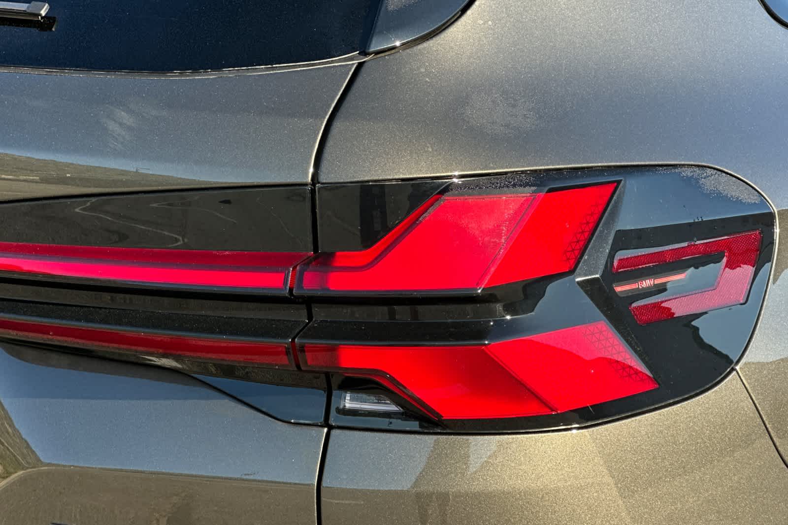 Thumbnail: 2026 BMW X5 - 33