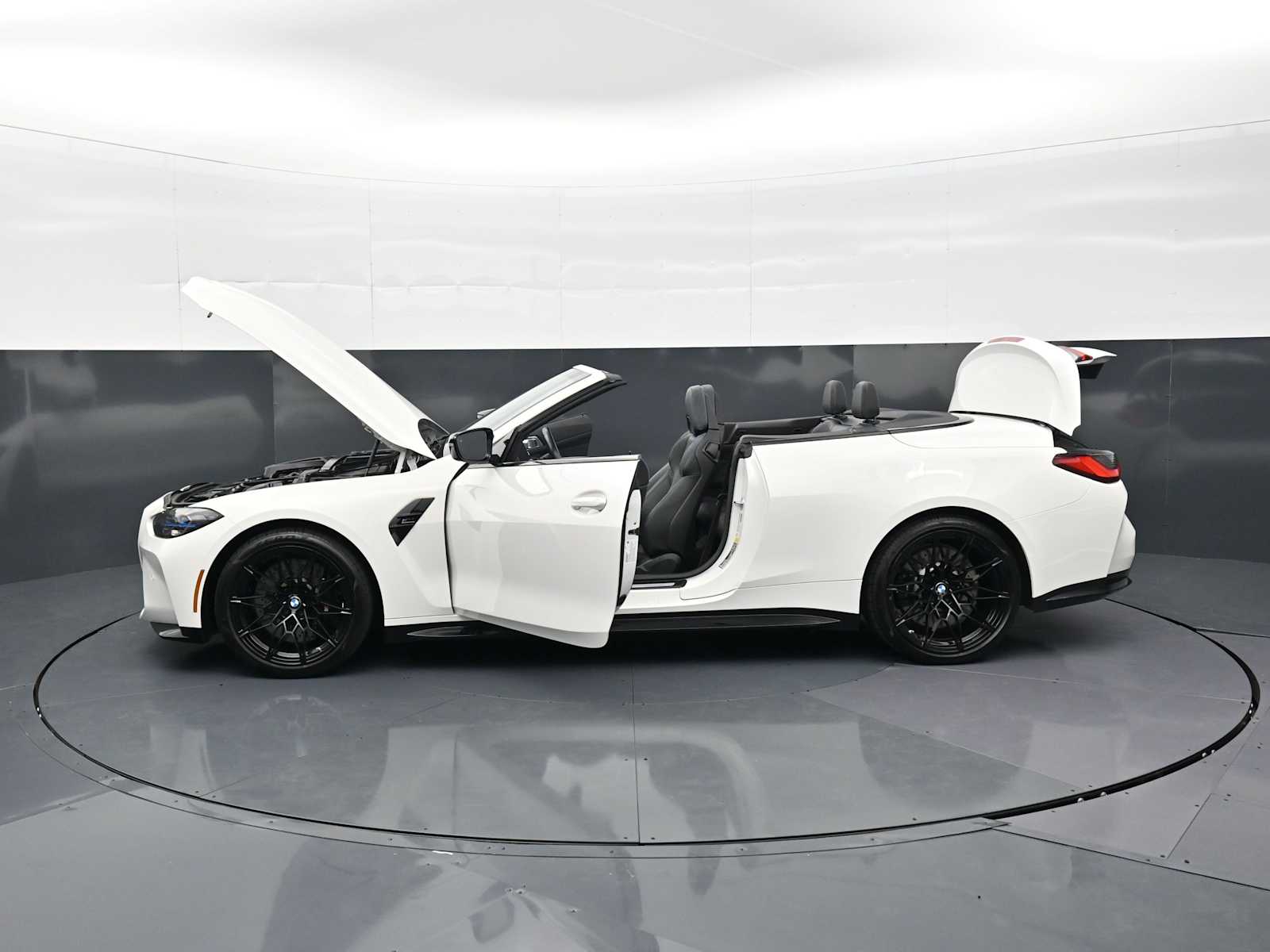 Thumbnail: 2022 BMW M4 - 37