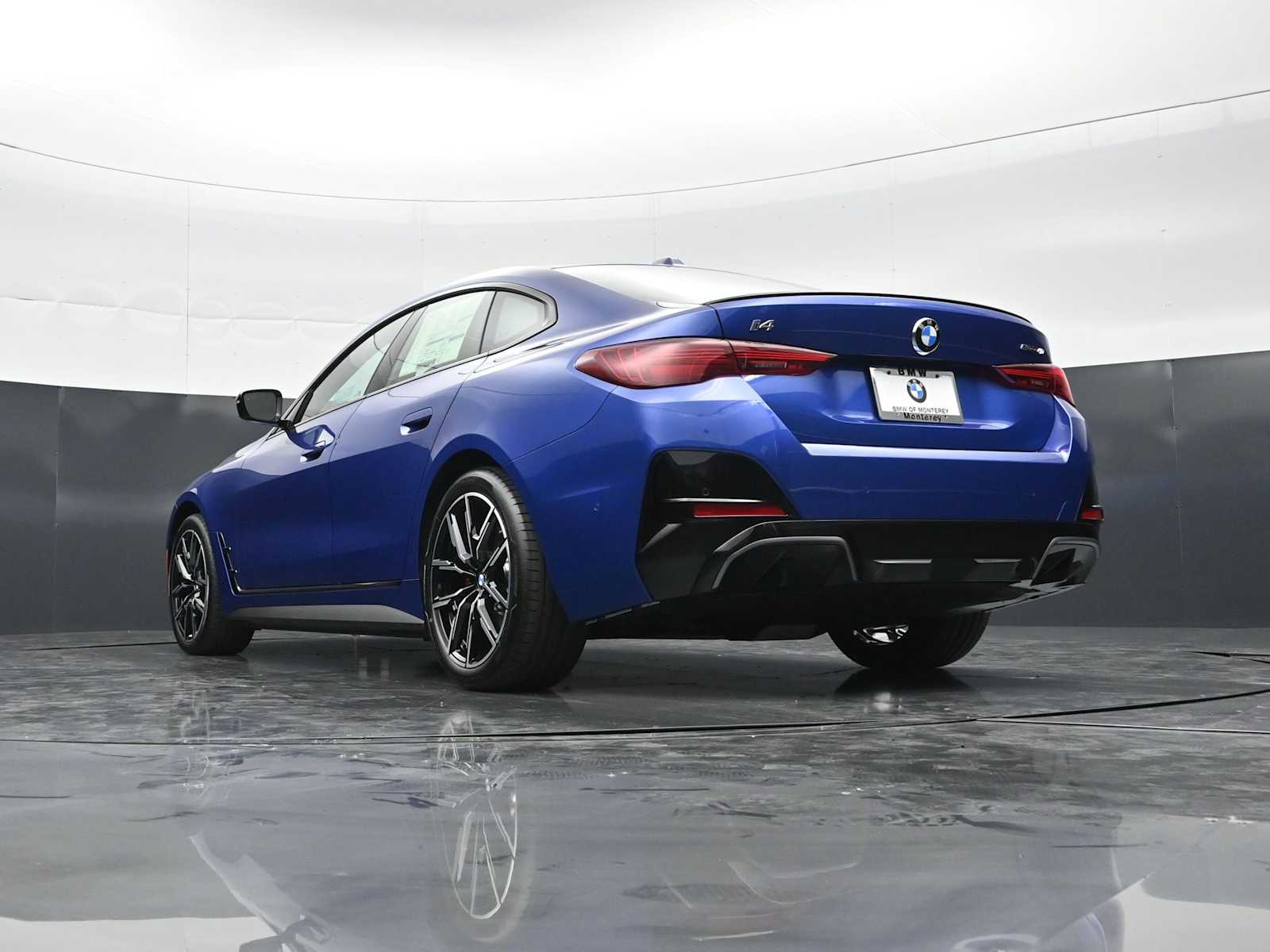 Thumbnail: 2026 BMW i4 - 30
