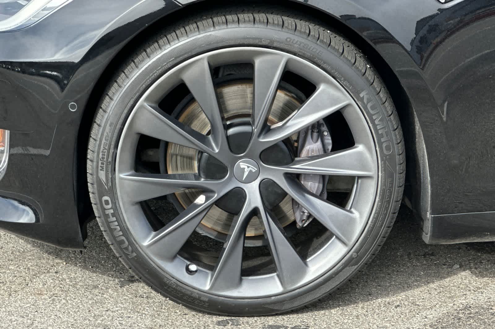 Thumbnail: 2020 Tesla Model S - 29