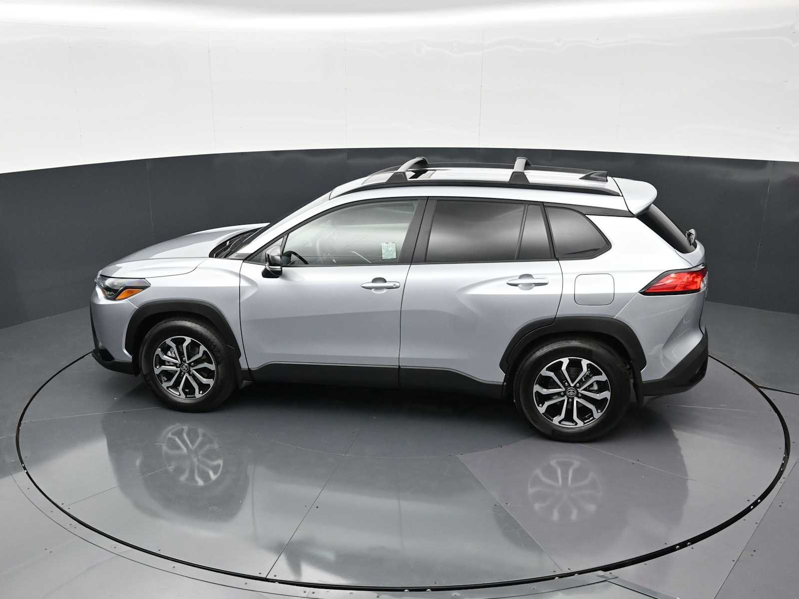 Thumbnail: 2025 Toyota Corolla Cross - 23