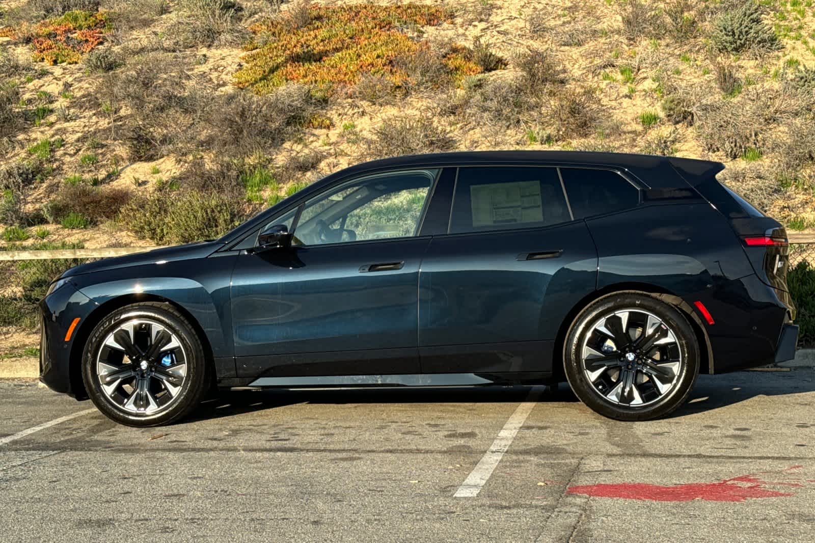 Thumbnail: 2026 BMW iX - 5