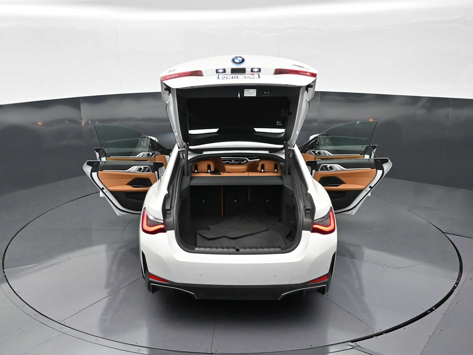 Thumbnail: 2023 BMW i4 - 34