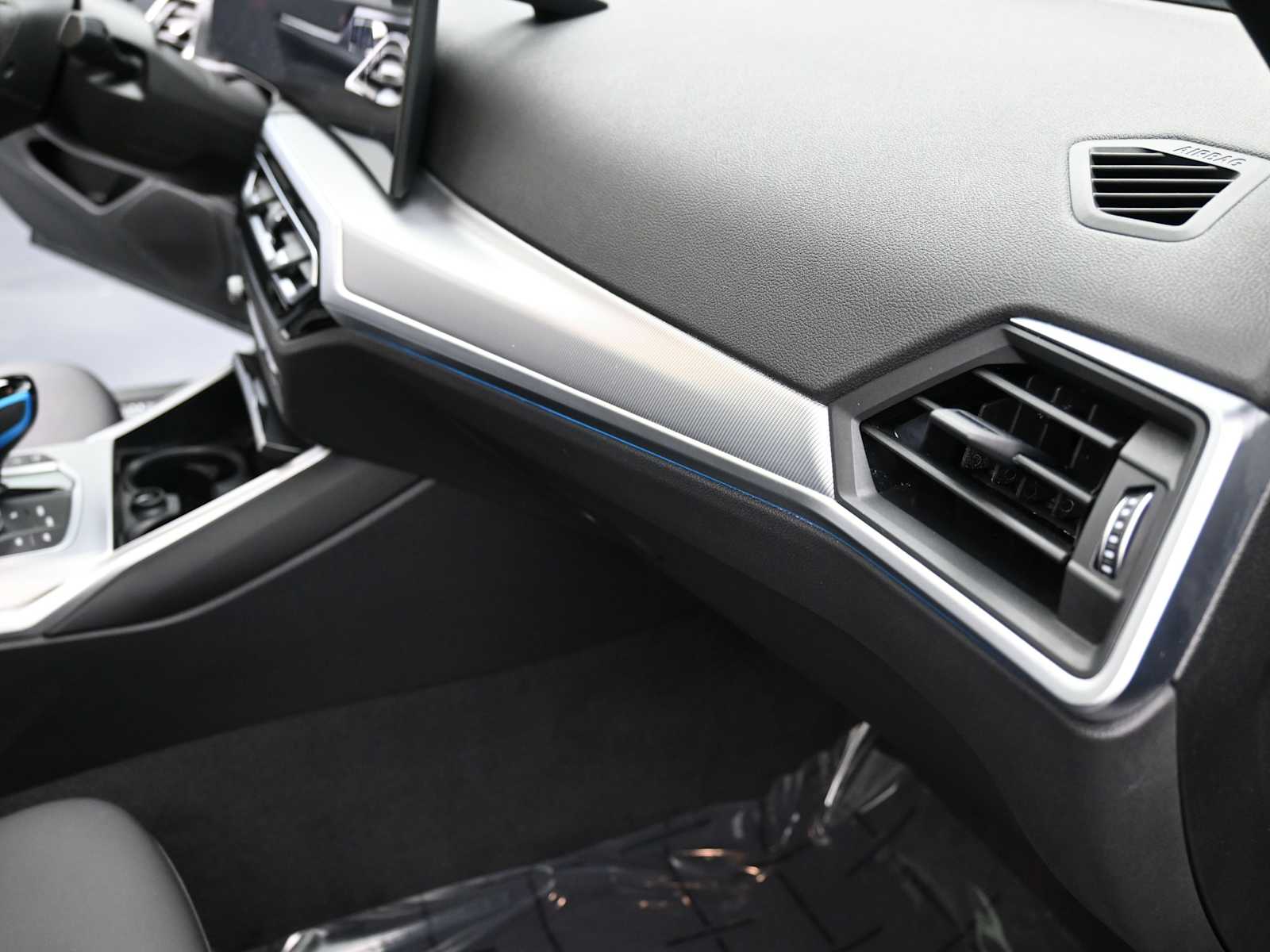 Thumbnail: 2023 BMW i4 - 15