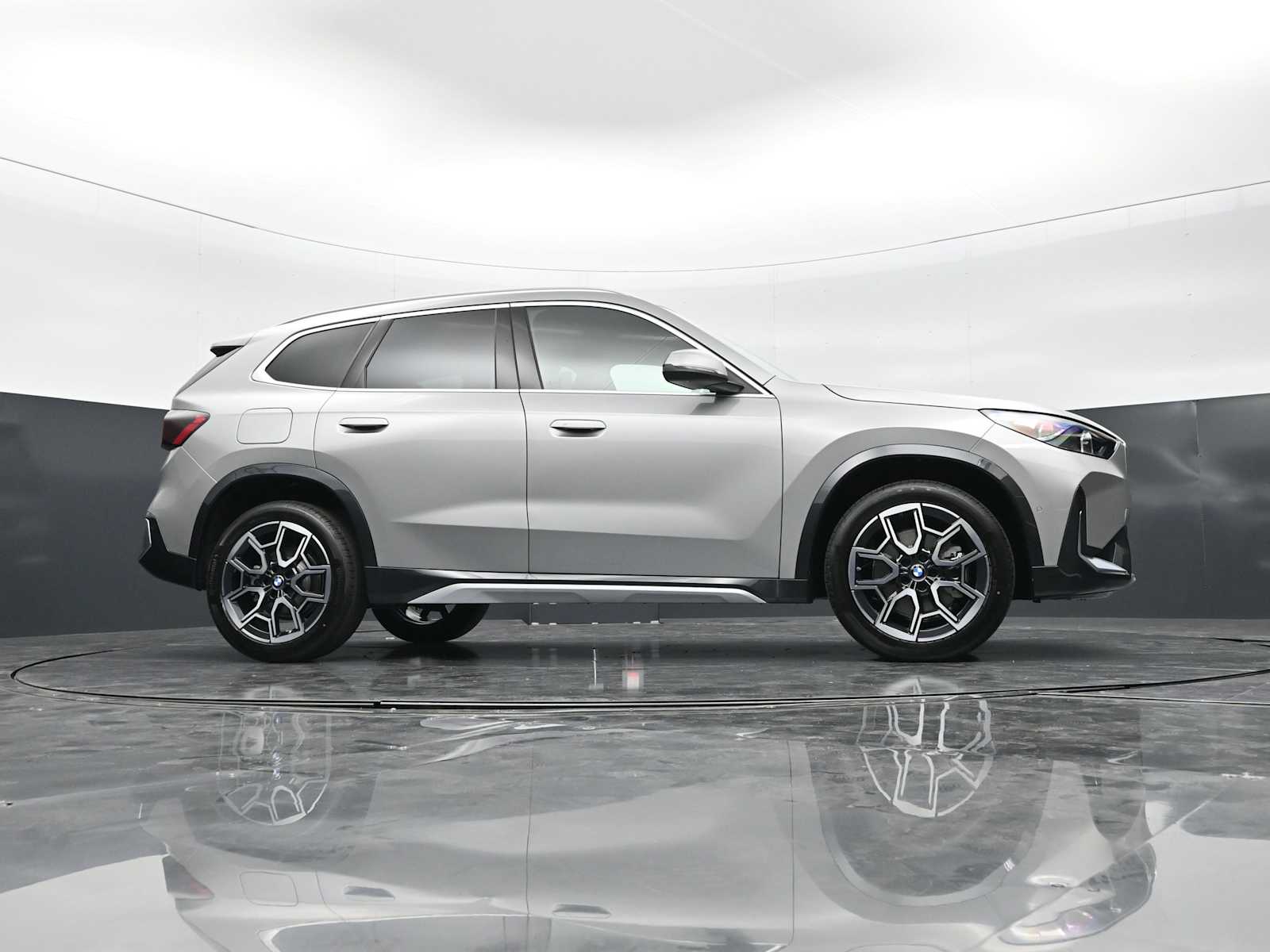 Thumbnail: 2026 BMW X1 - 25