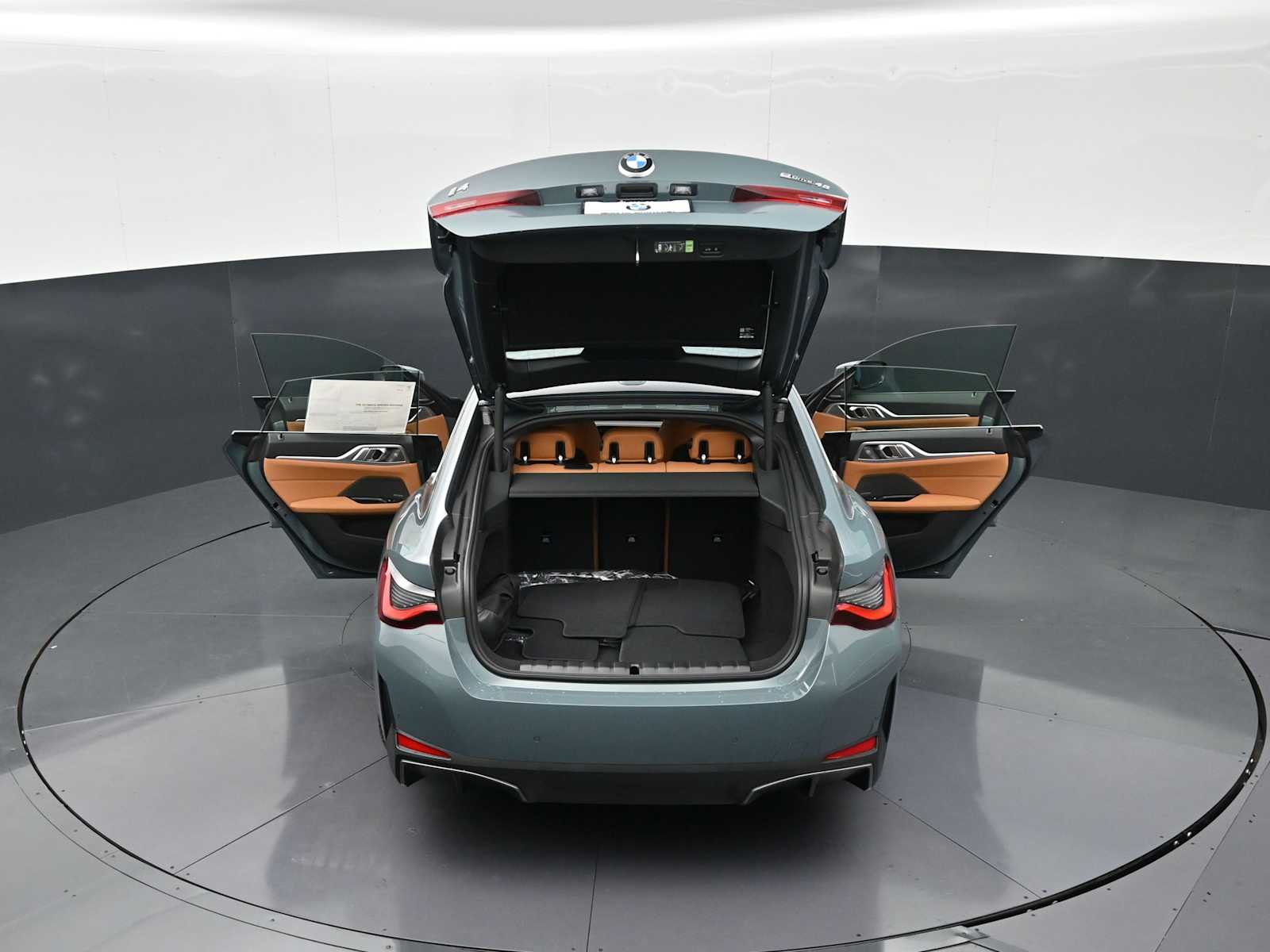 Thumbnail: 2026 BMW i4 - 25