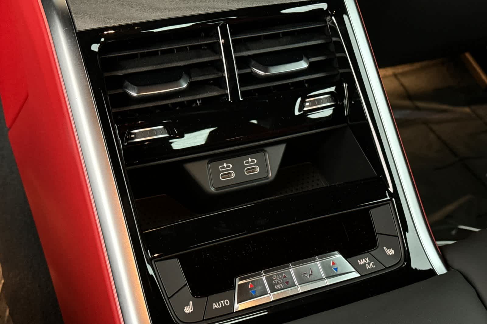 Thumbnail: 2026 BMW 8 Series - 16