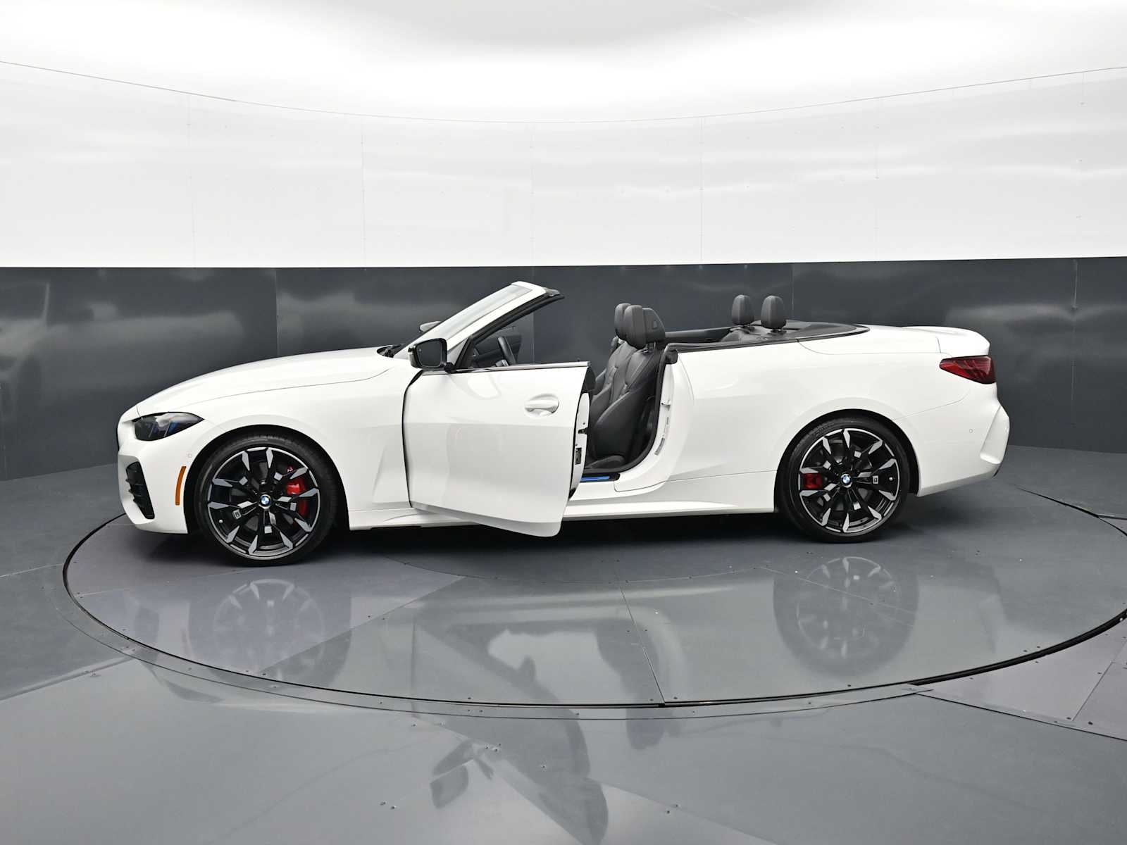 2025 BMW 4 Series 430i - Photo 33