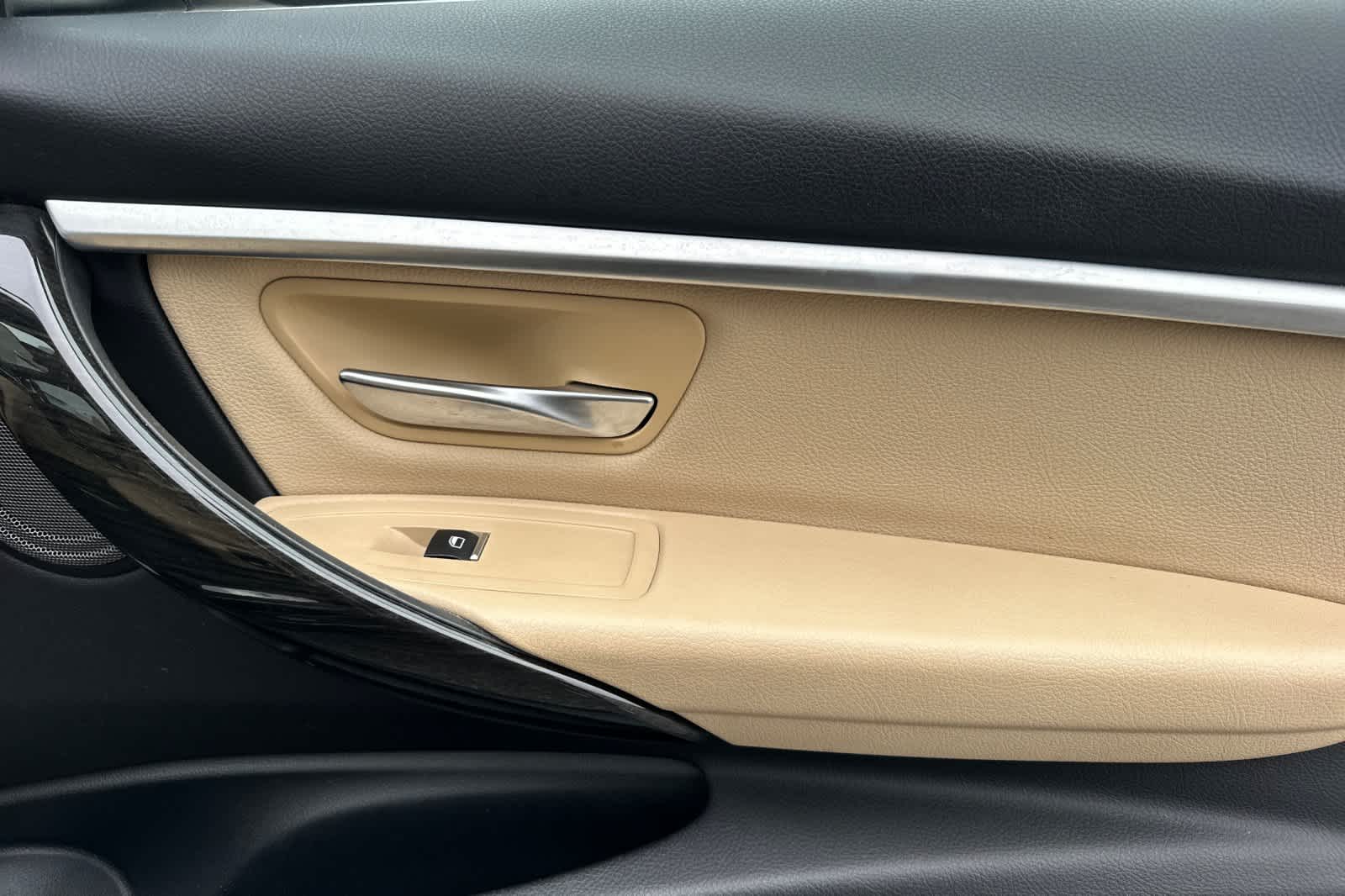 Thumbnail: 2017 BMW 3 Series - 18