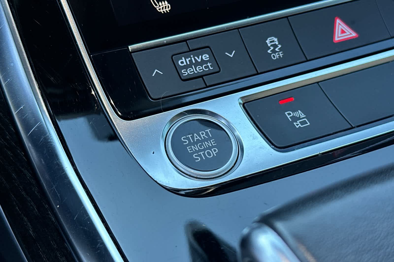 Thumbnail: 2022 Audi Q7 - 24