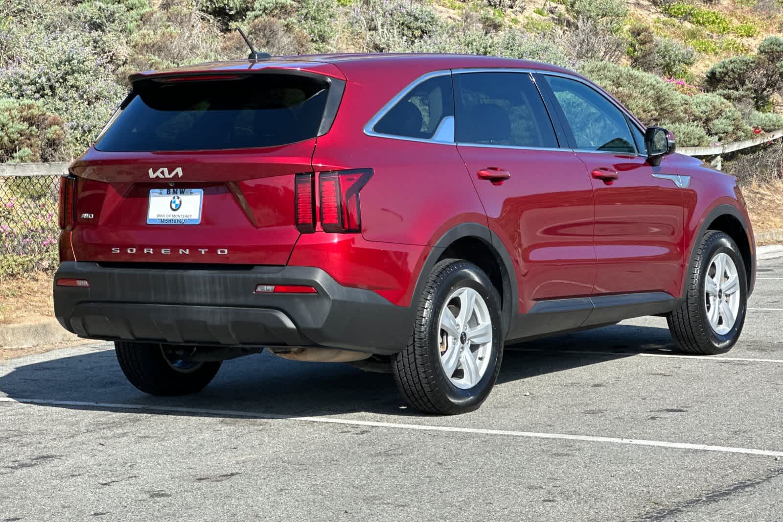 Used 2022 Kia Sorento LX with VIN 5XYRGDLC8NG100686 for sale in Seaside, CA