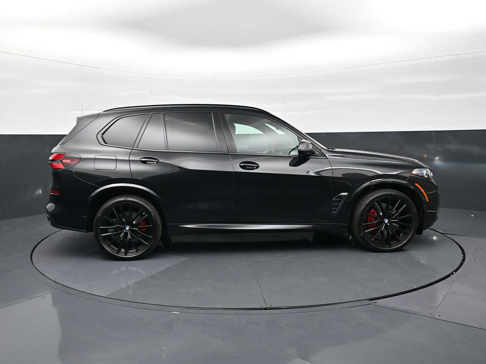 Thumbnail: 2026 BMW X5 - 4