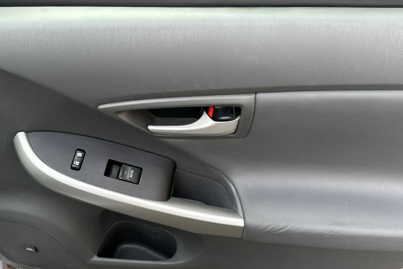 Thumbnail: 2010 Toyota Prius - 17