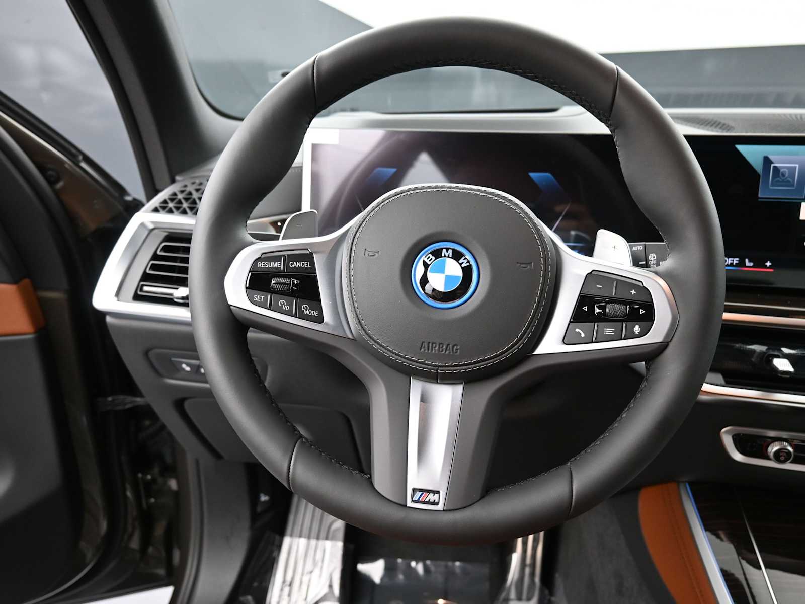Thumbnail: 2026 BMW X5 - 12