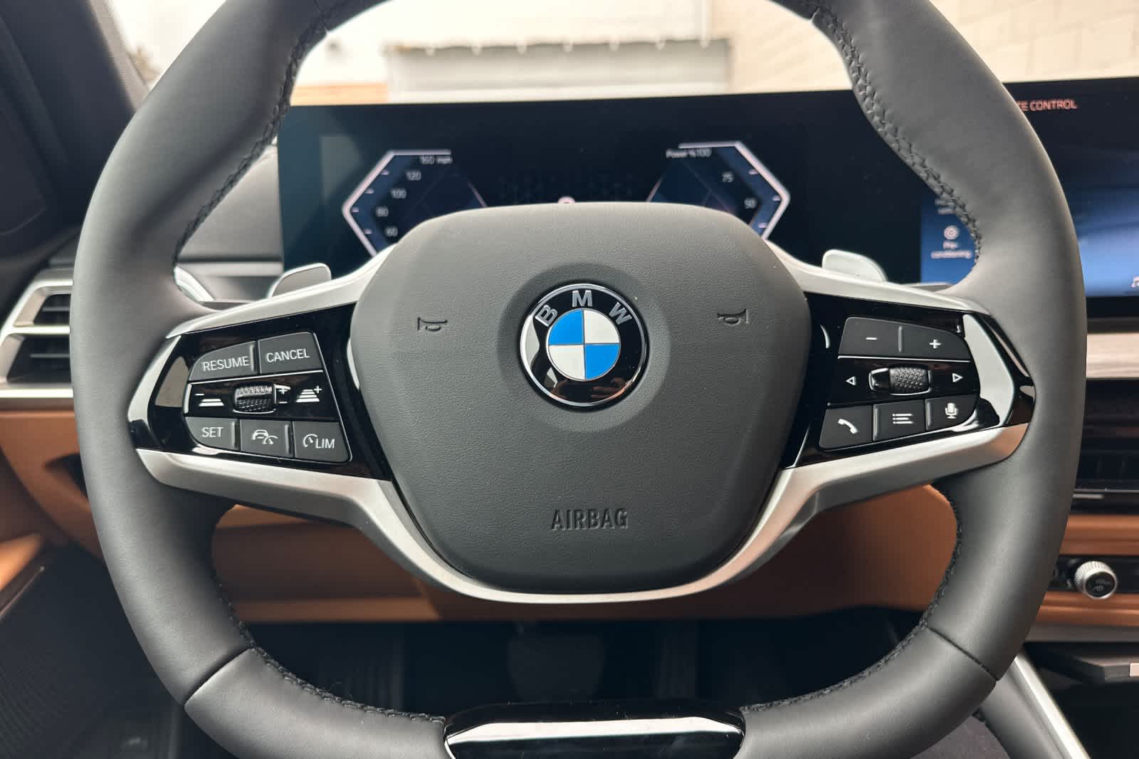 Thumbnail: 2025 BMW 3 Series - 26