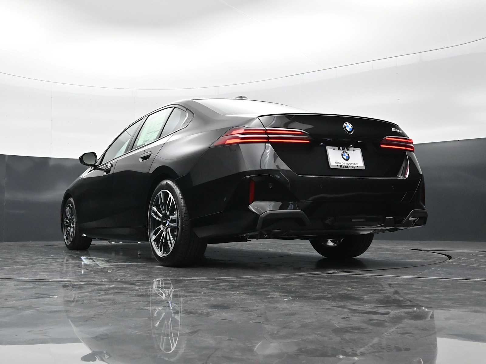 Thumbnail: 2026 BMW 5 Series - 31