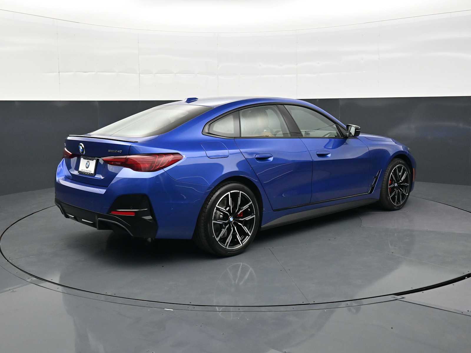 Thumbnail: 2026 BMW i4 - 5