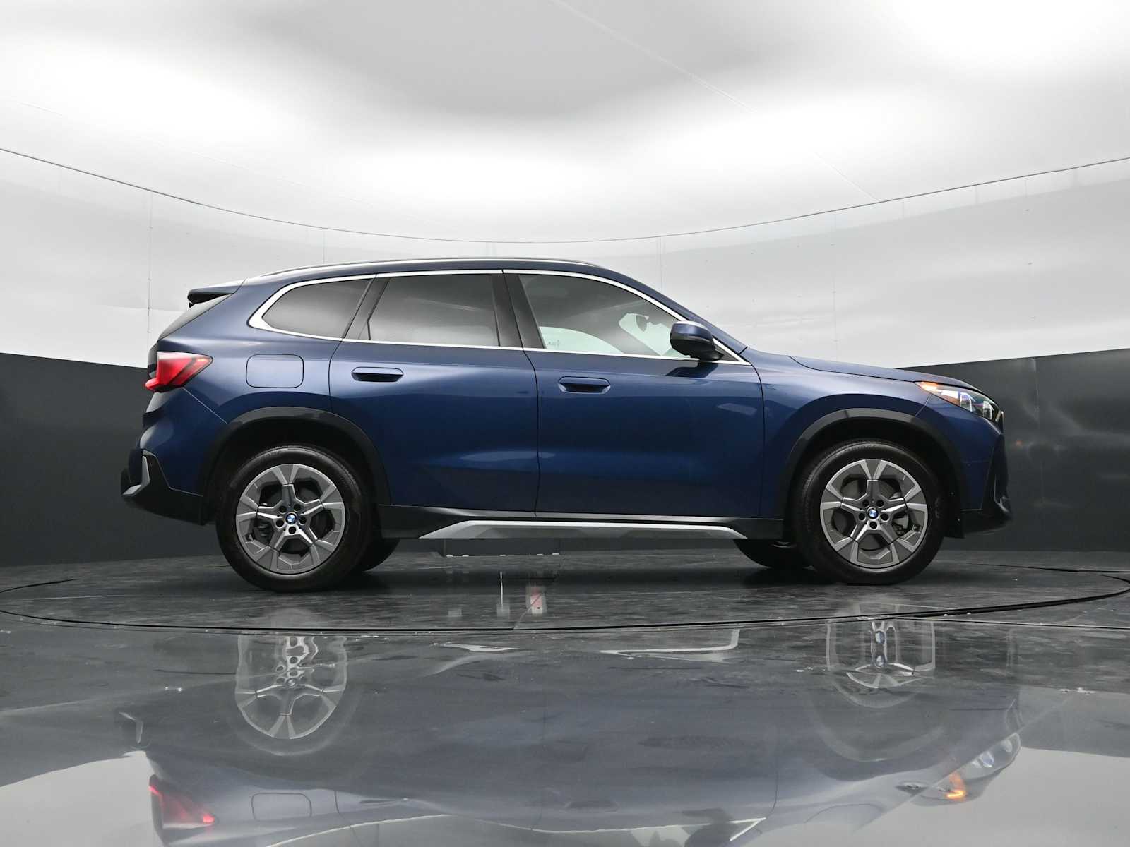 Thumbnail: 2025 BMW X1 - 27