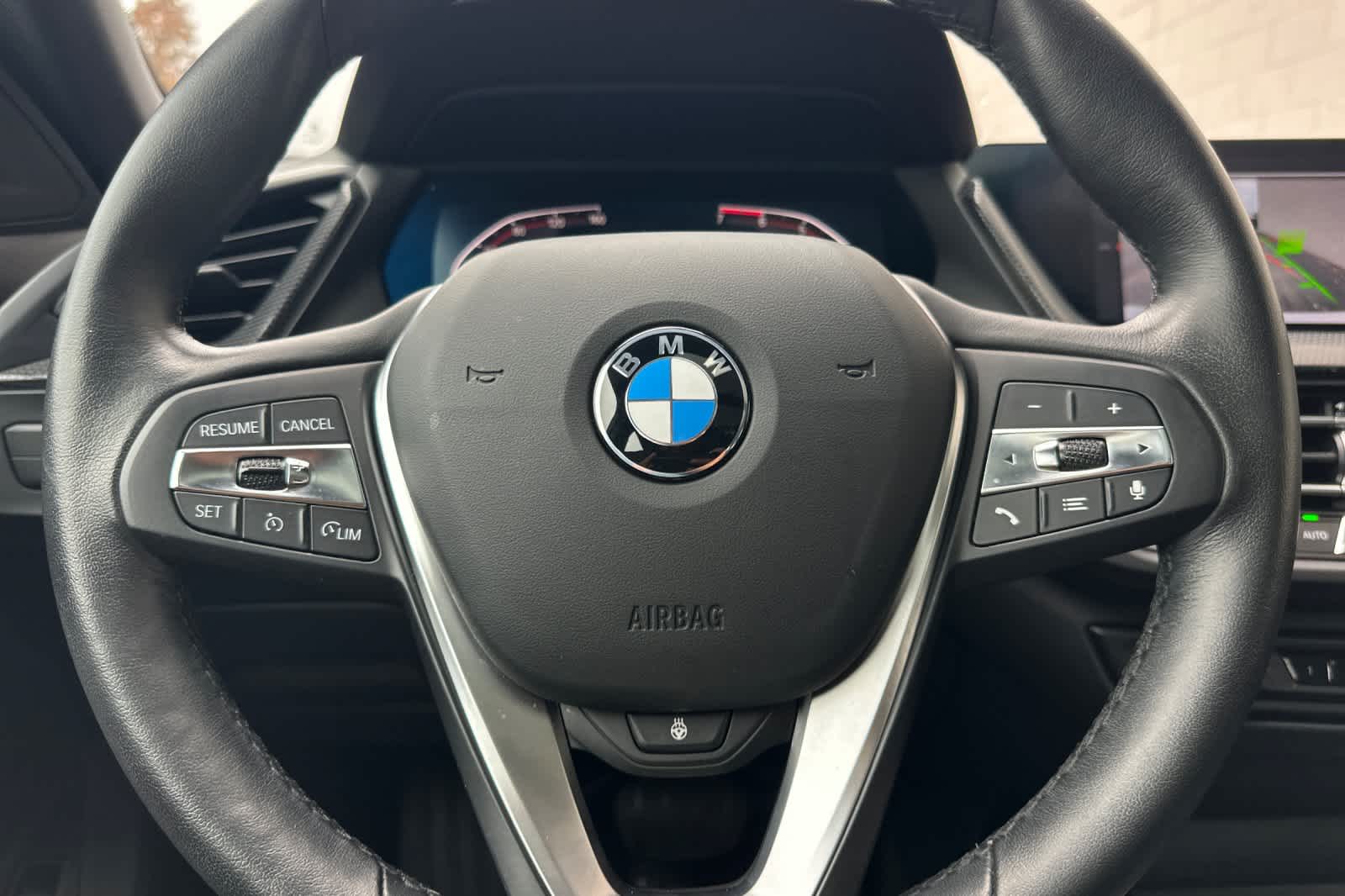 Thumbnail: 2022 BMW 2 Series - 25