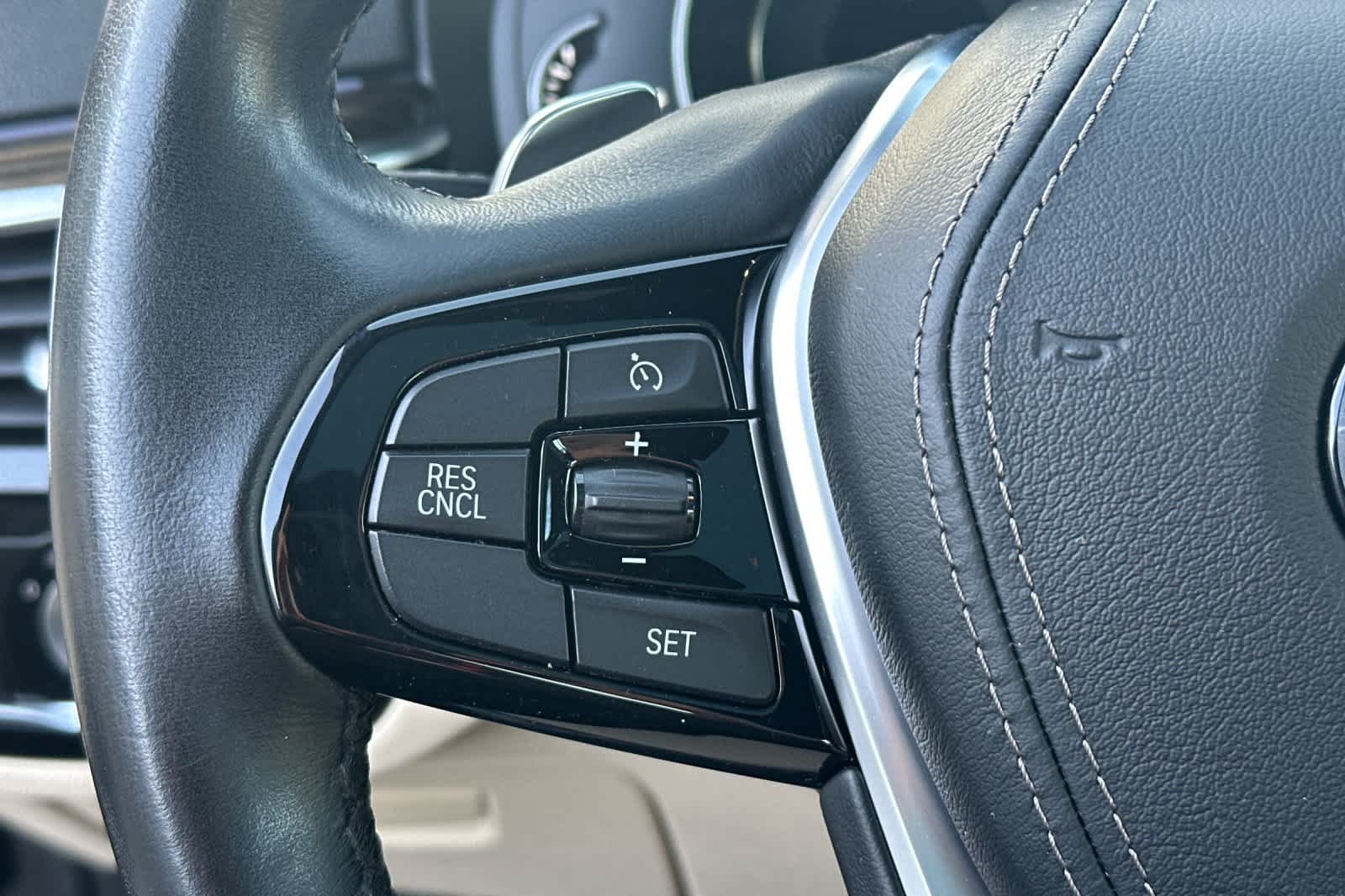 Thumbnail: 2019 BMW 5 Series - 26