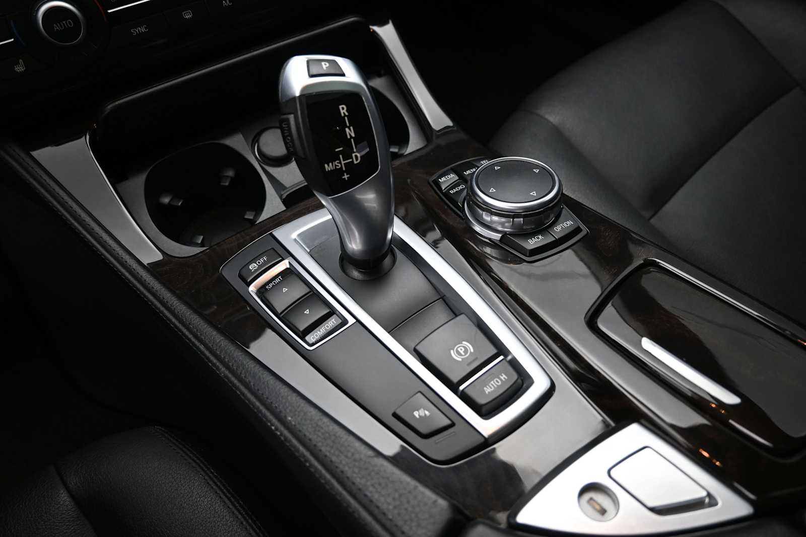 Thumbnail: 2015 BMW 5 Series - 12