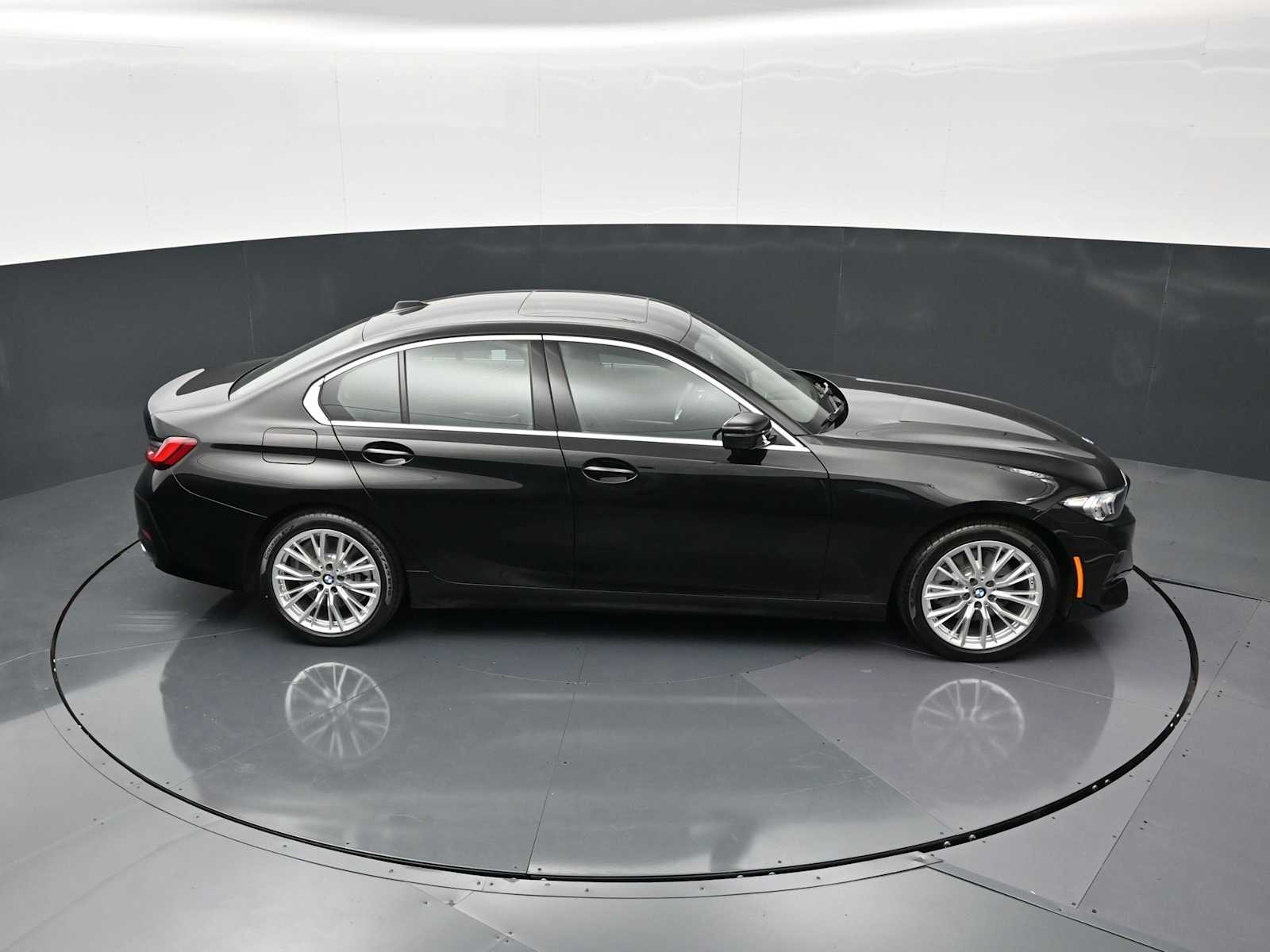 Thumbnail: 2024 BMW 3 Series - 20